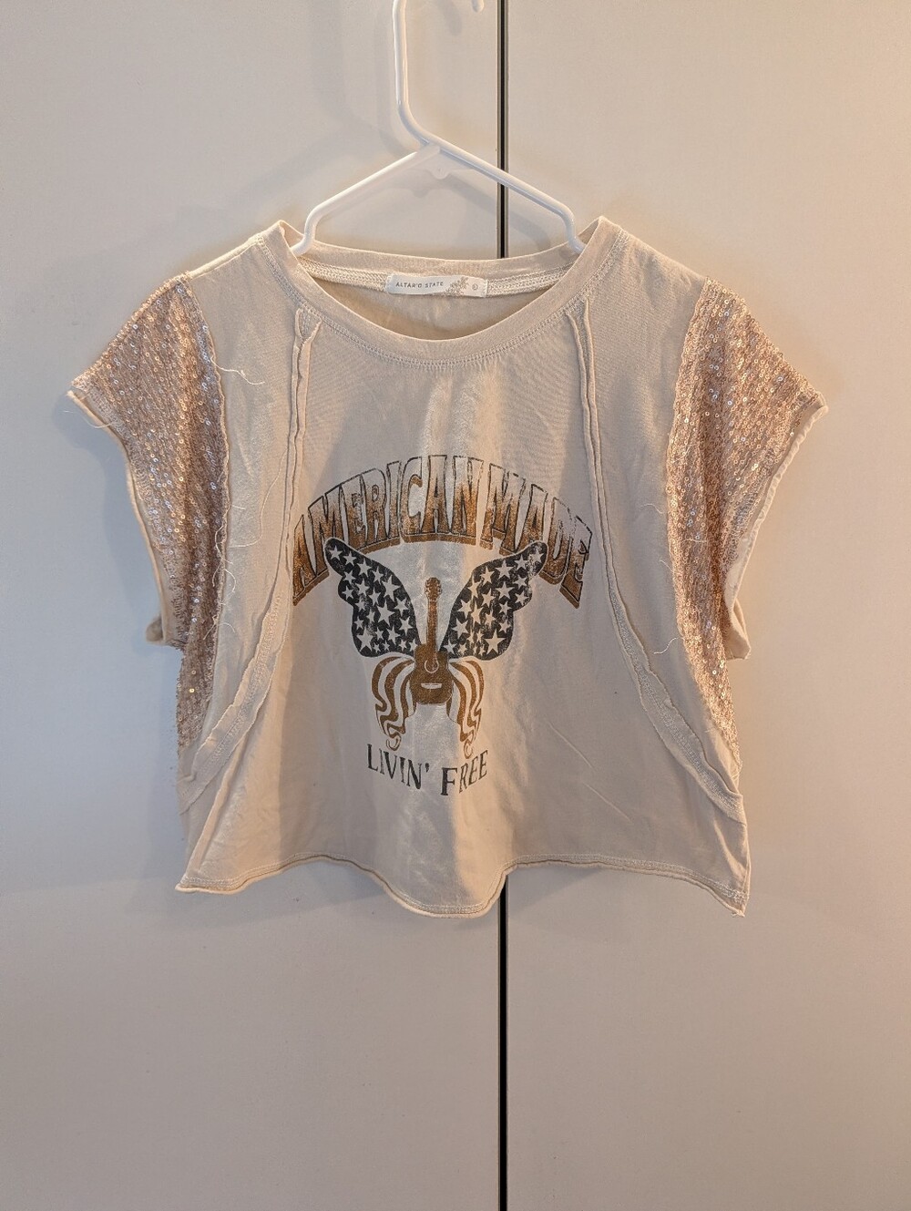 Altar'd State Woman's Large Sequin Sleeve Graphic Tee - Cream